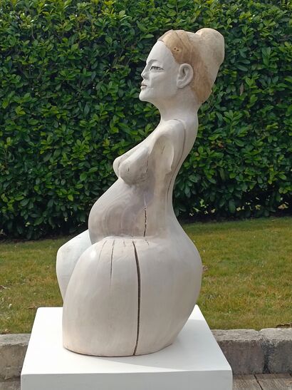 the white lady - a Sculpture & Installation Artowrk by Christopher Schlesinger